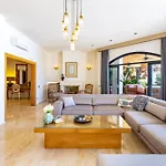 Guney Villa