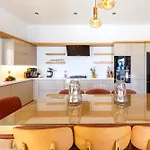 Guney Villa
