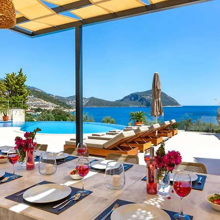 Guney Villa